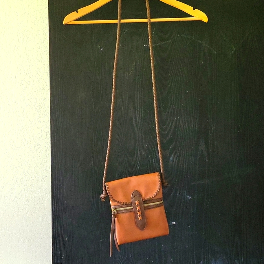 Cross body leather purse